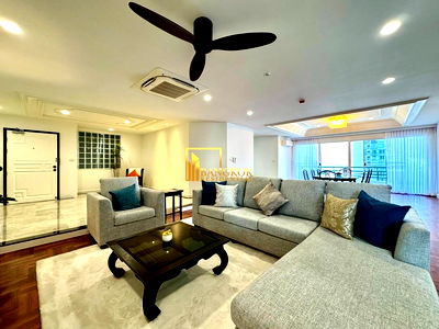 Apartment building for rent Bangkok University : Generously Sized 3 Bedroom Apartment in Phrom Phong - BR0450AP