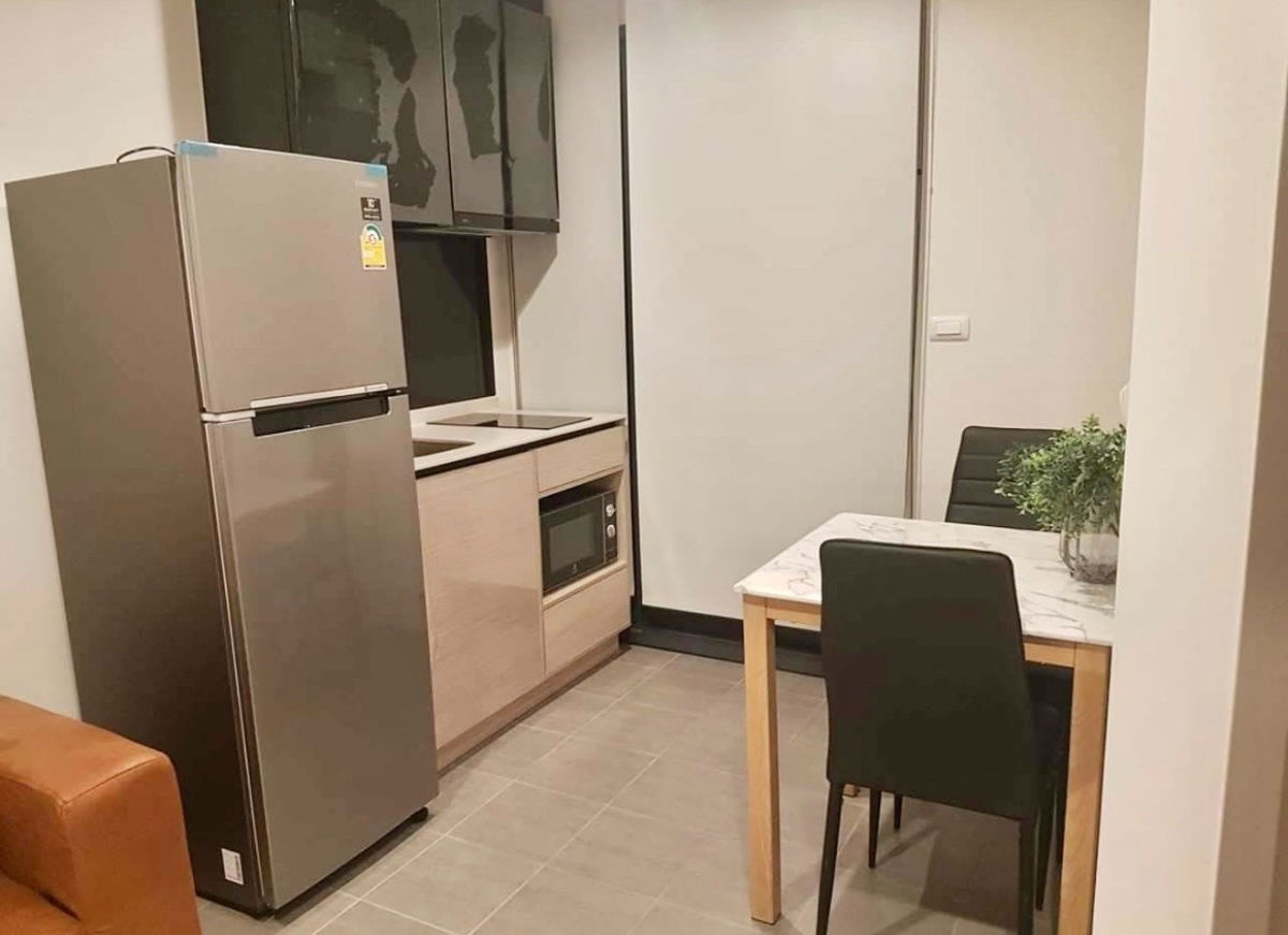 picture *** Condo for Rent : The Base Garden-Rama9 1 Bedroom High floor Fully furnished *** - 4/8