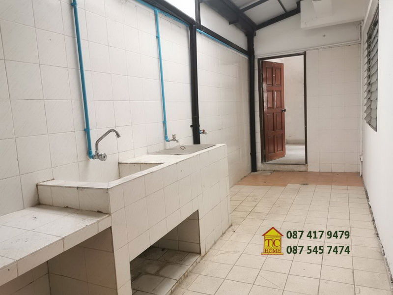รูป ขายด่วนบ้านแฝด 2 ชั้น 31 ตรว. อยู่สุขุมวิท107 ใกล้รฟฟ.-แบริ่ง รร.เซนต์โยเซฟบางนา - รูปที่ 17/43