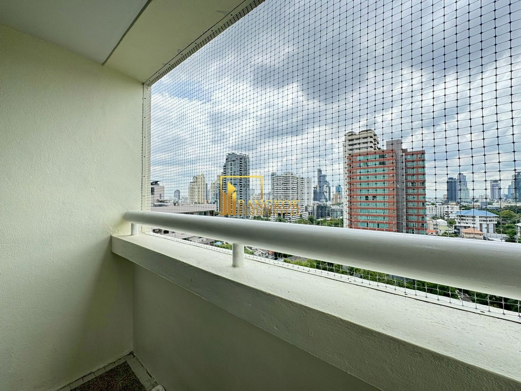 picture Baan Suanpetch | Cozy 2 Bed Condo For Rent in Phrom Phong - BR19555CD - 16/35