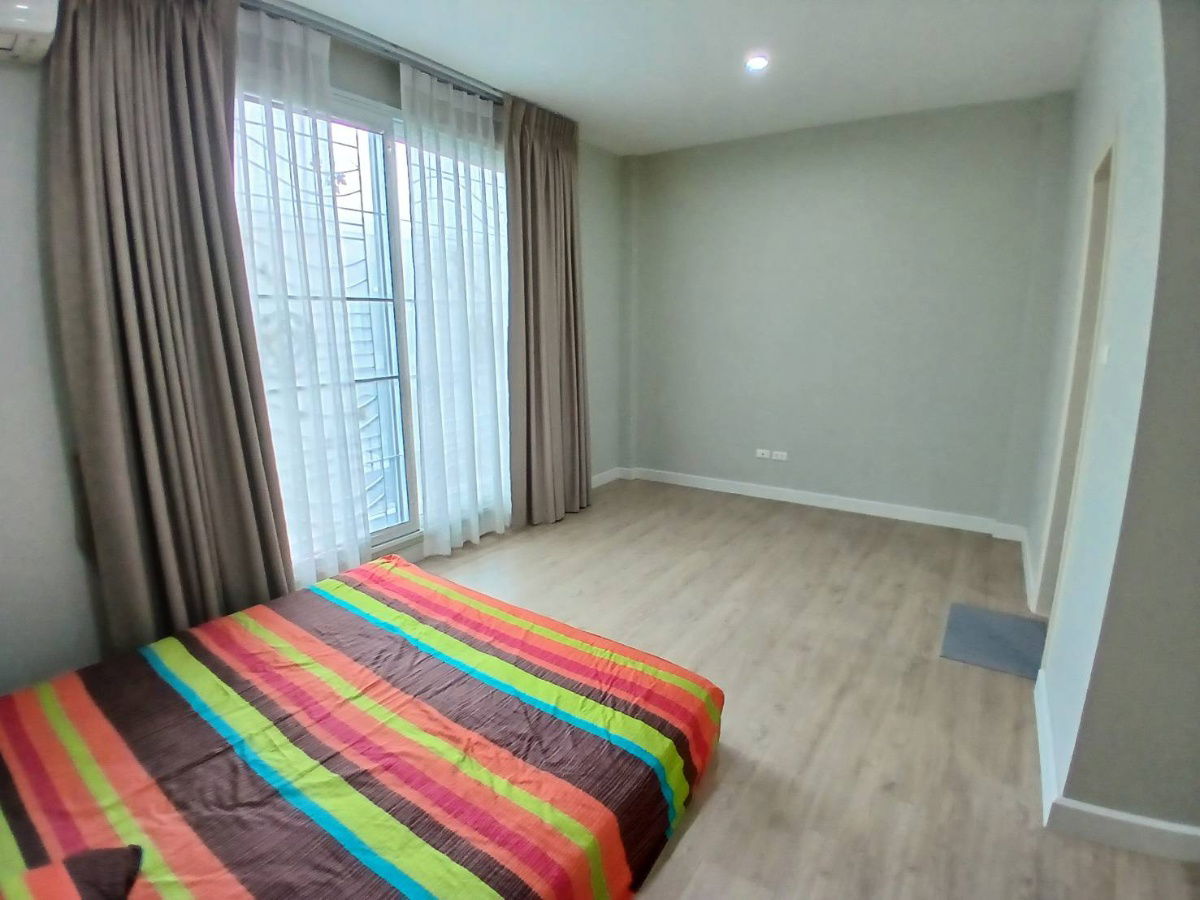 picture Townhome for sale, Nalin Avenue 5 Village , Ram Inthra-Min Buri Tel.0999983897 - 16/23