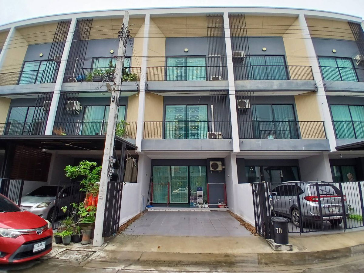 picture Townhome for sale, Nalin Avenue 5 Village , Ram Inthra-Min Buri Tel.0999983897 - 1/23