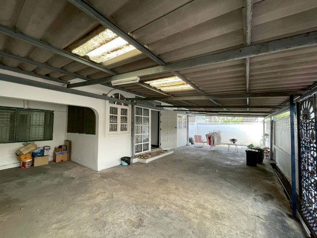 picture Detached House For Sale Sukhumvit Bangkok - 2/8
