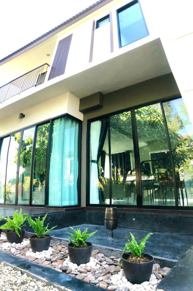 รูป ขายบ้านเดี่ยว 2 ชั้น โครงการ เพลินจิต คอลลิน่า เชียงใหม่ ใกล้คลับเฮาส์ และทางเข้าออกโครงการ T.0946511456 - รูปที่ 4/23
