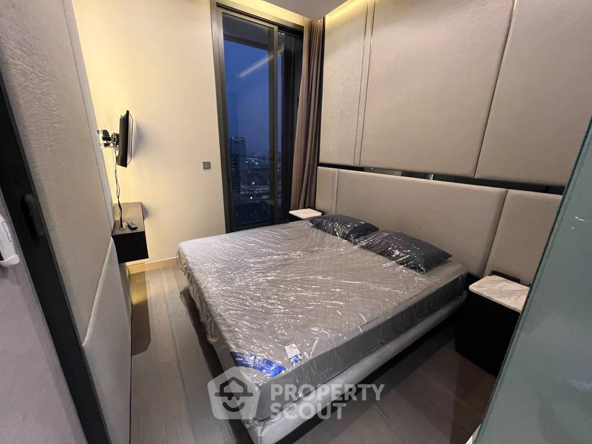 picture 2-BR Condo at The Esse At Singha Complex near MRT Phetchaburi (ID 390885) - 2/21