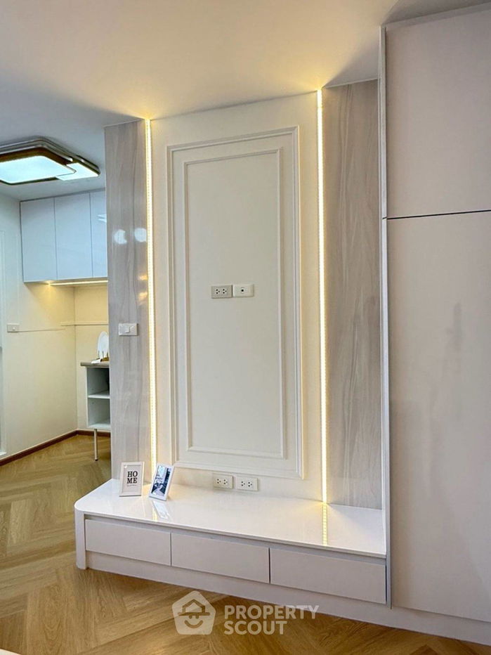 picture 2-BR Condo at Lumpini Mixx Thepharak-Srinakarin in Thepharak (ID 2259616) - 11/12