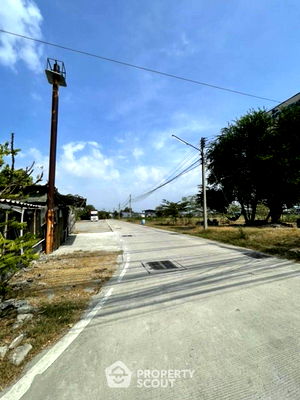 Land for sale : 9,200 m² Land for Sale in Nong Mai Daeng (ID 2258640)