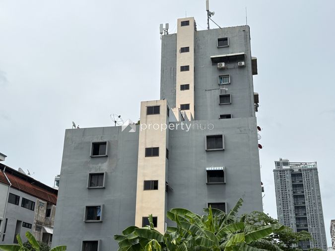 5 star Condominium