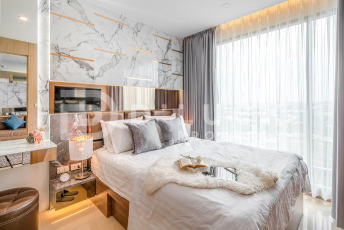 picture Condo for Sale in Pattaya with City View at The Riviera Jomtien - 10/21