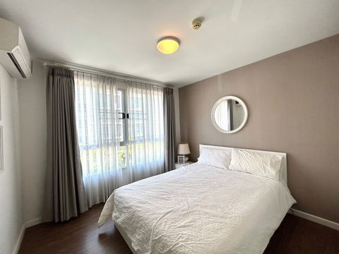 ให้เช่าดีคอนโดนิม D condo Nim 2 ห้องนอน ติดกับเซ็นทรัลเฟส เชียงใหม่ ให้เช่าเดือนละ 23,000/ด โทร: 098-6169416 อาร์ท