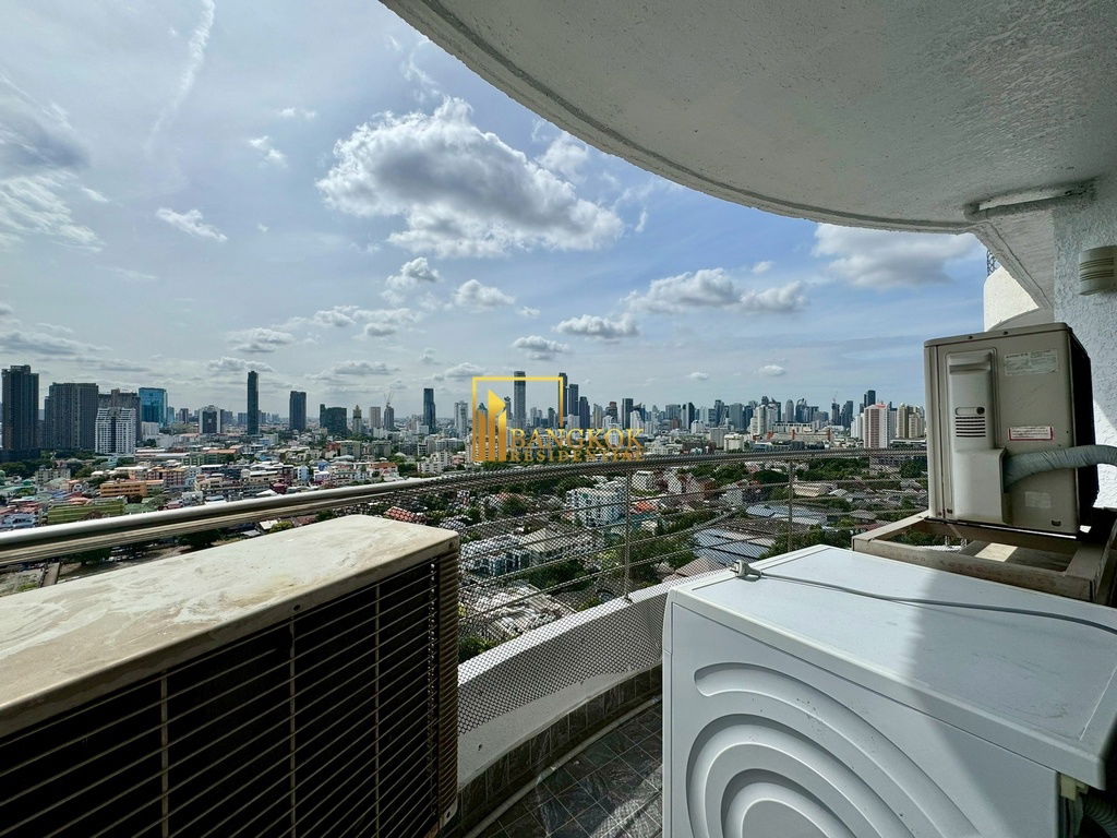 รูป Supalai Place | Charming 2 Bedroom Condo in Sukhumvit 39 - BR11510CD - รูปที่ 17/35