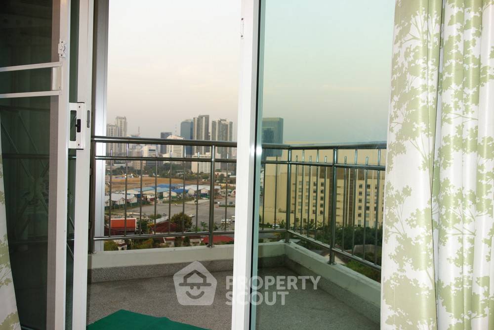 picture 2-BR Condo at Supalai Wellington near MRT Thailand Cultural Centre (ID 384473) - 5/36
