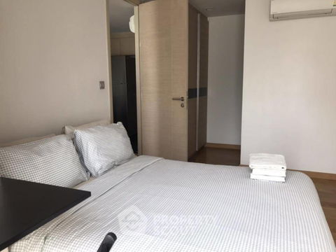 1-BR Condo at Via Botani near BTS Phrom Phong (ID 383559)