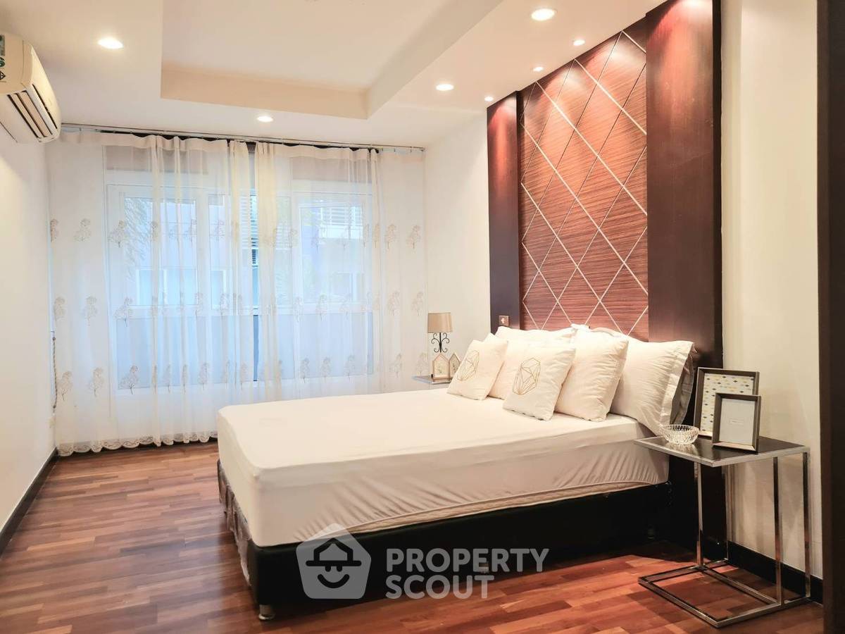 รูป คอนโด 2-ห้องนอน ที่ อเวนิว 61 คอนโดมิเนียม ใกล้ BTS ทองหล่อ (ID 734014) - รูปที่ 4/16