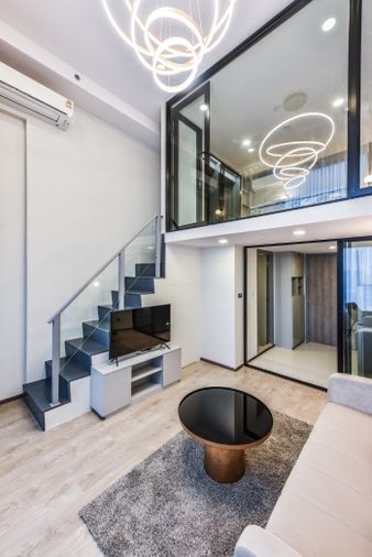 ห้องว่าง ✅ ✅ SOHO Bangkok Ratchada , Luxury Class Duplex 1 ห้องนอน พร้อมเข้าอยู่ ติดต่อไลน์ @bktasset โทร 095-325-8928