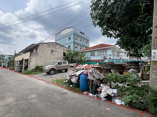 รูป ขายที่ดินย่านลาดพร้าว ในซอยแจ่มจันทร์ (นาคนิวาส 16) ประดิษฐ์มนูธรรม 15 (ผังเมืองสีเหลือง) 148 ตร.วา พร้อมสิ่งปลูกสร้าง ใกล้เซ็นทรัลอีสวิลล์ - รูปที่ 3/7