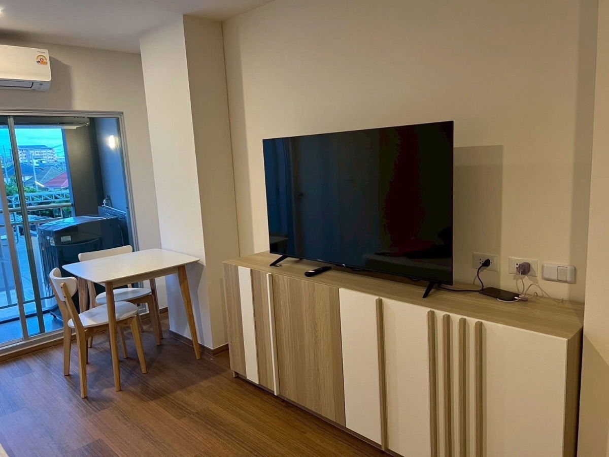 รูป ให้เช่า 𝗟𝘂𝗺𝗽𝗶𝗻𝗶 𝗖𝗼𝗻𝗱𝗼𝘁𝗼𝘄𝗻 𝗘𝗸𝗮𝗰𝗵𝗮𝗶 𝟰𝟴 🏡 𝟴,𝟬𝟬𝟬 มีเครื่องซักผ้า‼️#ตอบแชทไว 🔥🔥  รหัส M1402 - รูปที่ 3/7