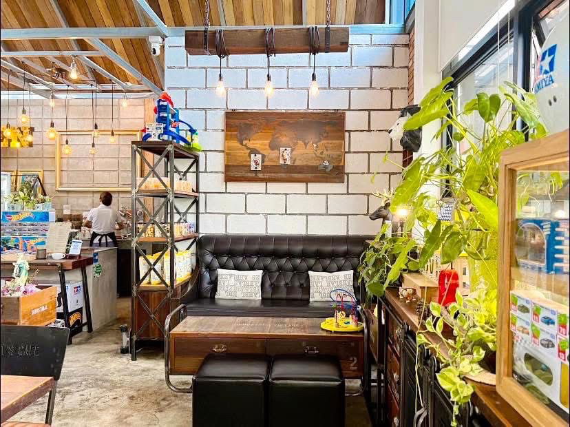 picture 📍 Coffee Shop with Land for Sale on Chiang Mai – Lamphun Main Road - 7/10