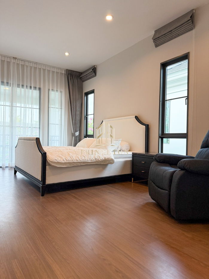 picture Luxury Home Rent Setthasiri Bangna KM.10 - 9/25