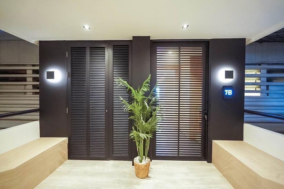 picture Condo for rent view river Bangkok River Marina  2bed 3 bath - 3/9