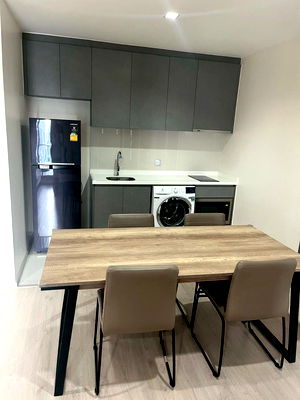 คอนโดให้เช่า : ให้ เช่า ด่วน 2ห้องนอน 2ห้องน้ำ Rhythm rangnam ราคาพิเศษ