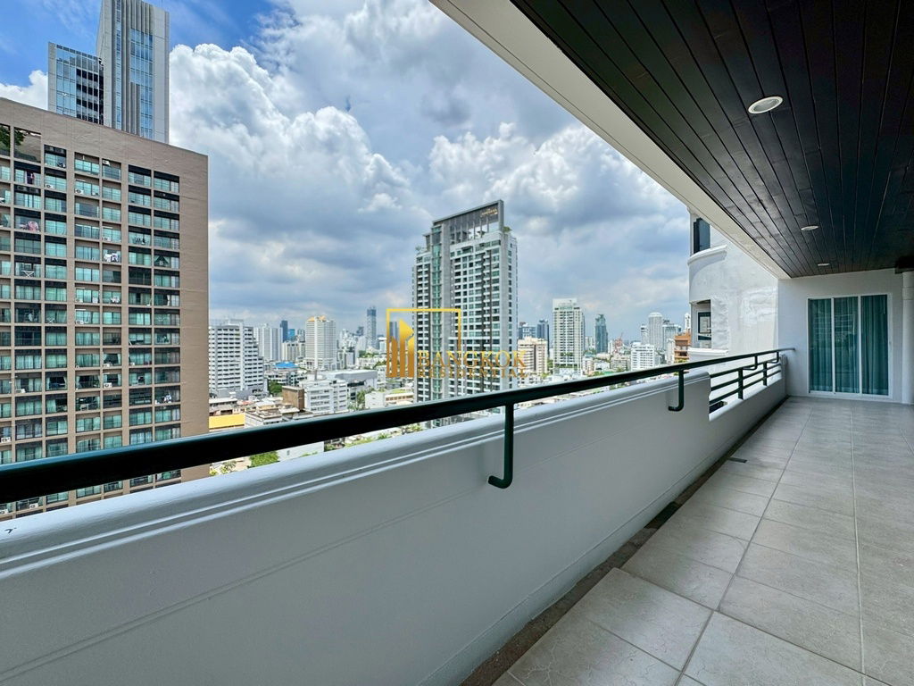picture Generously Sized 3 Bedroom Apartment in Phrom Phong - BR0450AP - 26/53