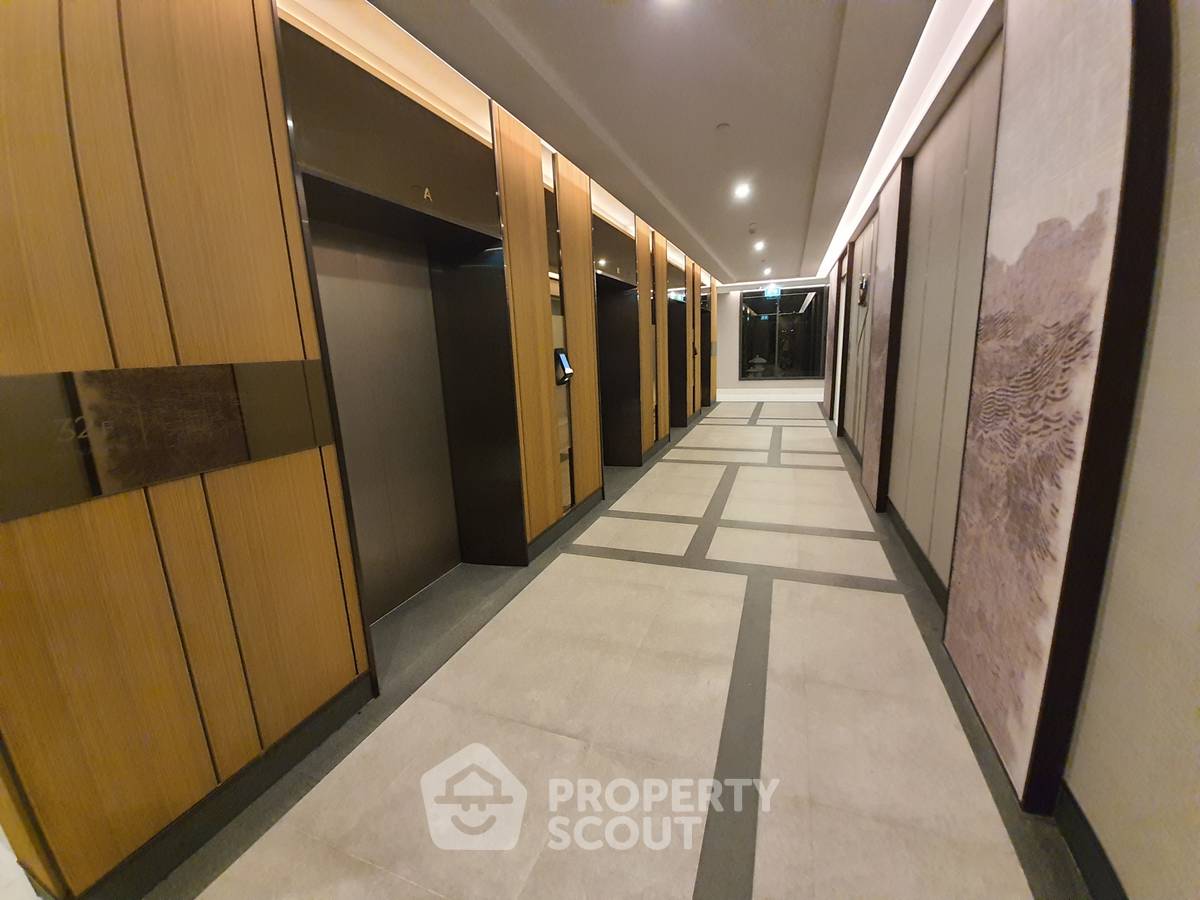 picture 2-BR Condo at The Esse At Singha Complex near MRT Phetchaburi (ID 390885) - 7/21