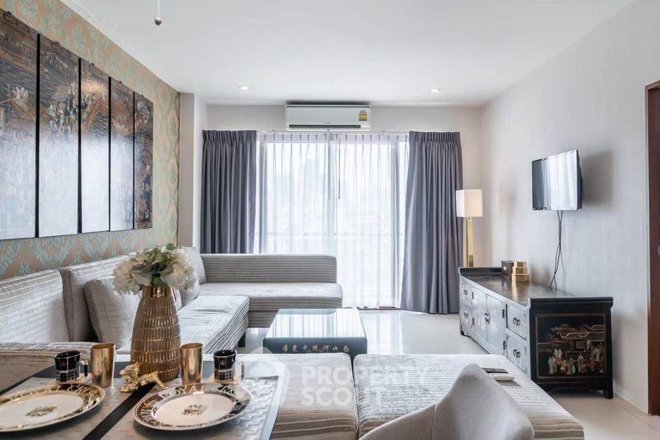 picture 1-BR Condo at Baan Klang Krung Resort near MRT Huai Khwang (ID 531573) - 9/32