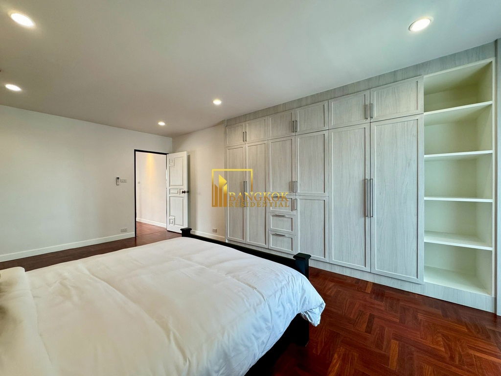 picture Generously Sized 3 Bedroom Apartment in Phrom Phong - BR0450AP - 30/53