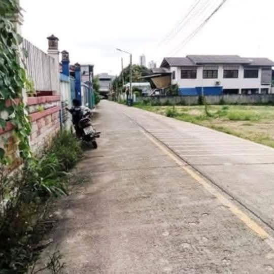 รูป ขายที่ดินสวย สร้างบ้านได้ ใกล้สุขุมวิทไม่ข้ามทางรถไฟ พัทยา - รูปที่ 7/10