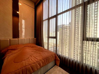 Condos for rent : Forrent Knightsbridge Space Condominium 