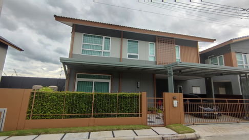 ขายบ้านแฝดใหญ่ อณาสิริ วงแหวน ลำลูกกา แบบAKI 5.75 บิ้วอินพร้อมอยู่