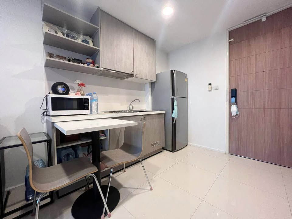 picture Urgent Rent!! Great Price! Beautifully Decorated Unit at Whizdom Punnawithi Station - 10/12