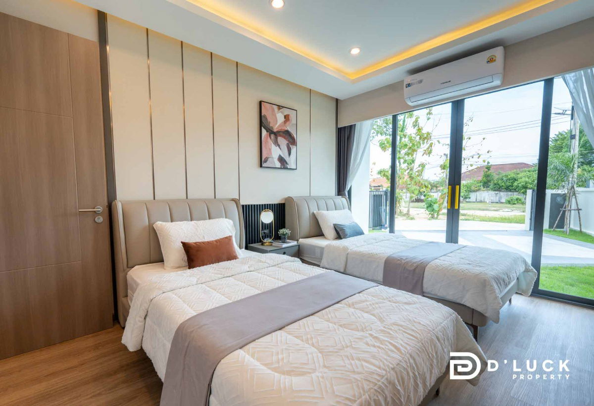 picture Villas for Sale in Pattaya, Chonburi - 10/20