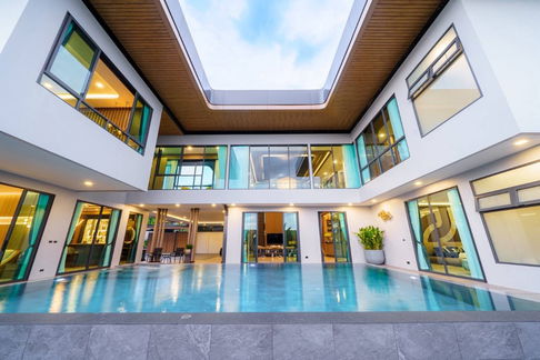 Super Ultra Luxury Villas for Sale in pattaya Price 79 MB!