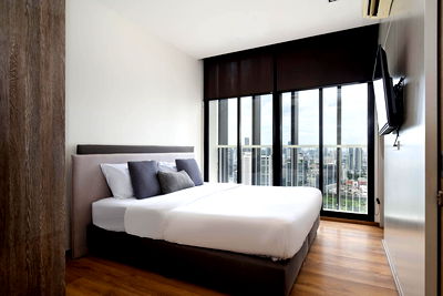 เช่าคอนโด ม.กรุงเทพ กล้วยน้ำไท : เช่าคอนโด Park 24/พาร์ค 24 (D6808037) ID Line : @condo101