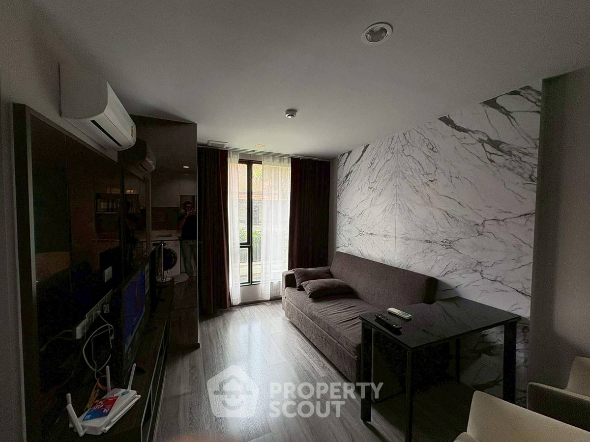 picture 1-BR Condo at Ideo Mobi Sukhumvit 40 near BTS Ekkamai (ID 2259817) - 2/6