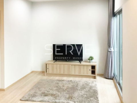  2 Beds Corner Super High Floor Nice View & Nice Room Good Location Close To  MRT Thailand Cultural Centre 80 m. @ Noble Revolve Ratchada