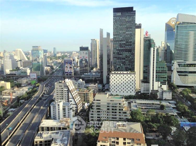 picture Studio Condo at Life One Wireless near BTS Phloen Chit (ID 2004263) - 17/20