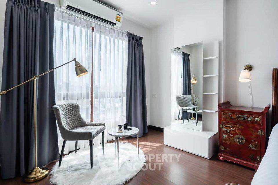 picture 1-BR Condo at Baan Klang Krung Resort near MRT Huai Khwang (ID 531573) - 11/32