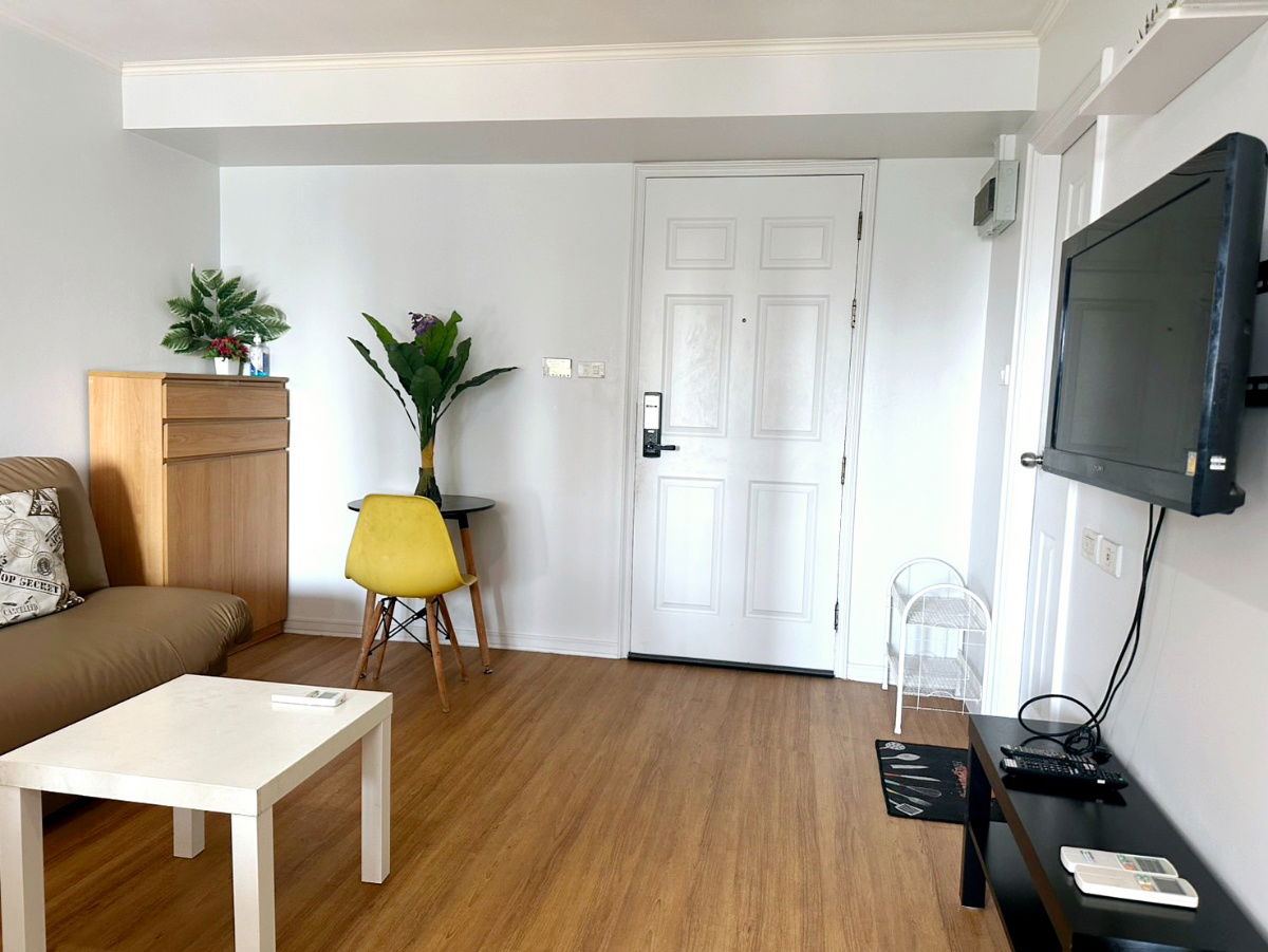 picture For Rent: E91104: Lumpini Ville Sukhumvit 77 - 10/11