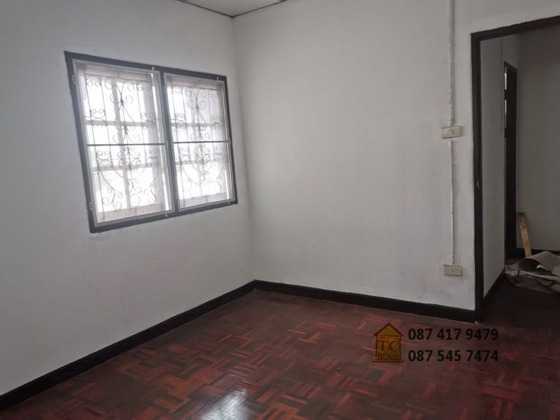 รูป ขายด่วนบ้านแฝด 2 ชั้น 31 ตรว. อยู่สุขุมวิท107 ใกล้รฟฟ.-แบริ่ง รร.เซนต์โยเซฟบางนา - รูปที่ 32/43