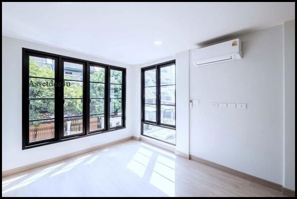 รูป AT616 ให้เช่าทาวน์โฮม 3 ชั้น 4 ห้องนอน ย่านพัฒนาการ ใกล้ทองหล่อ เอกมัย - รูปที่ 6/10