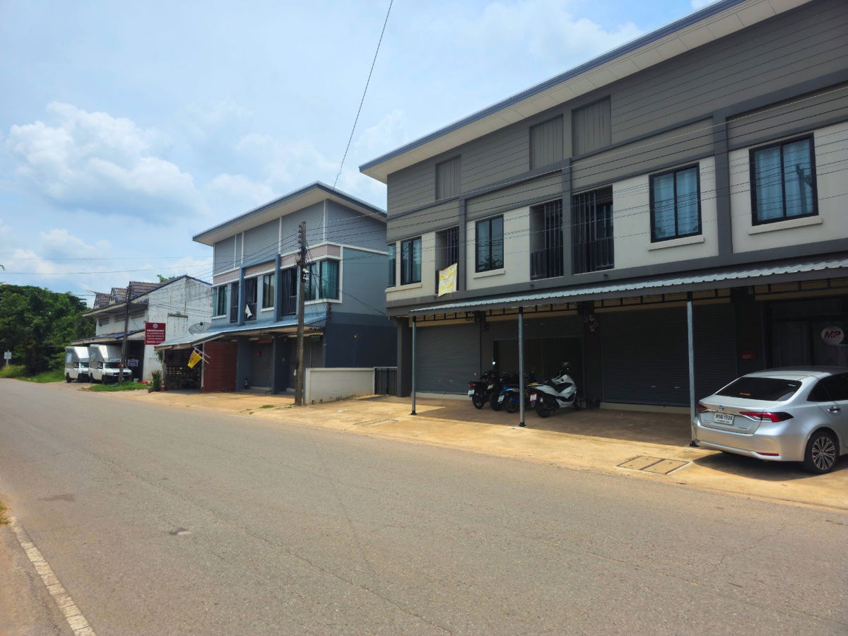 รูป ตึกแถว 2 ชั้นมือหนึ่ง ทำเลถนนบ้านโจด-บ้านเป็ด ใกล้บึงหนองโคตร ลดราคาพิเศษ - รูปที่ 3/15