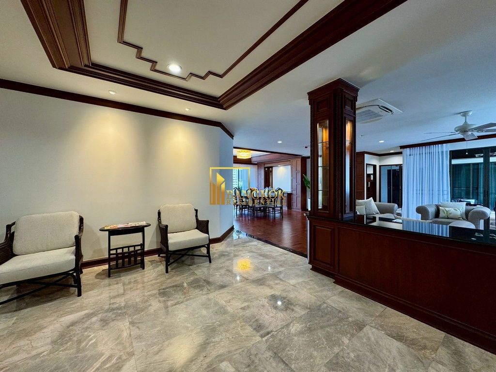 รูป Impressive 3 Bedroom Apartment For Rent in Phrom Phong Area - BR0400AP - รูปที่ 6/51