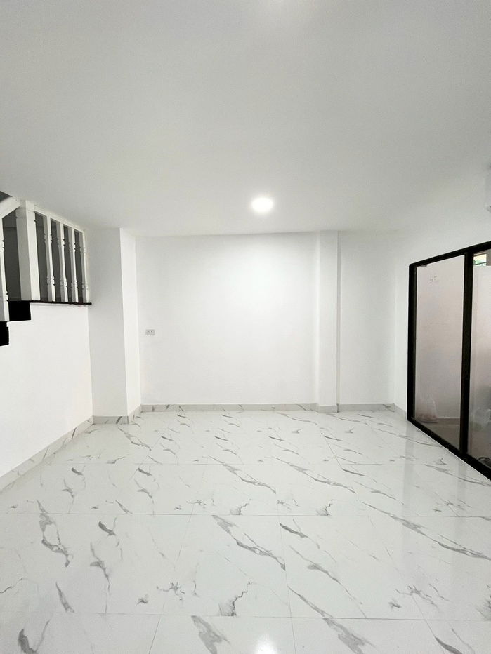 รูป 🏡 FOR RENT — ทาวน์โฮม 3 ชั้น พร้อมเข้าอยู่ 16 ส.ค. 68 📍 รามอินทรา 34 แยก 10 (เลียบทางด่วนรามอินทรา) - รูปที่ 15/20