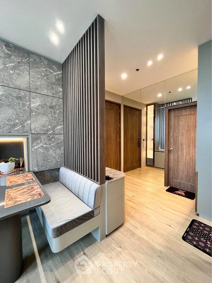 picture 1-BR Condo at The Emporio Place near BTS Phrom Phong (ID 2259235) - 4/14