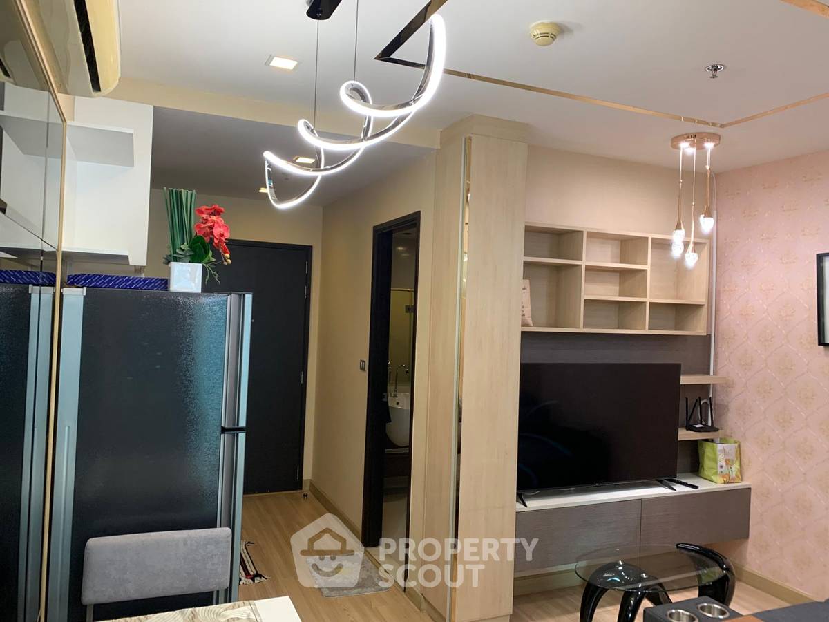 picture 1-BR Condo at Sky Walk Residences near BTS Phra Khanong (ID 2259293) - 3/8