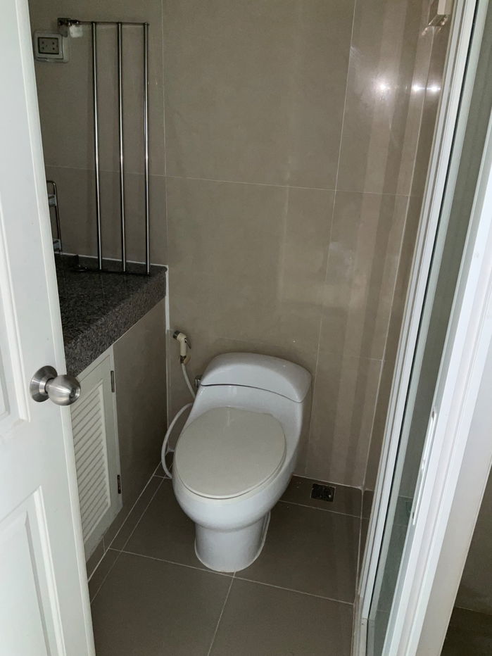 picture New renovation ; fully furniture, have kitchen and closet terrace , car park at bldg., far from 7/11= 100 m. - 8/8