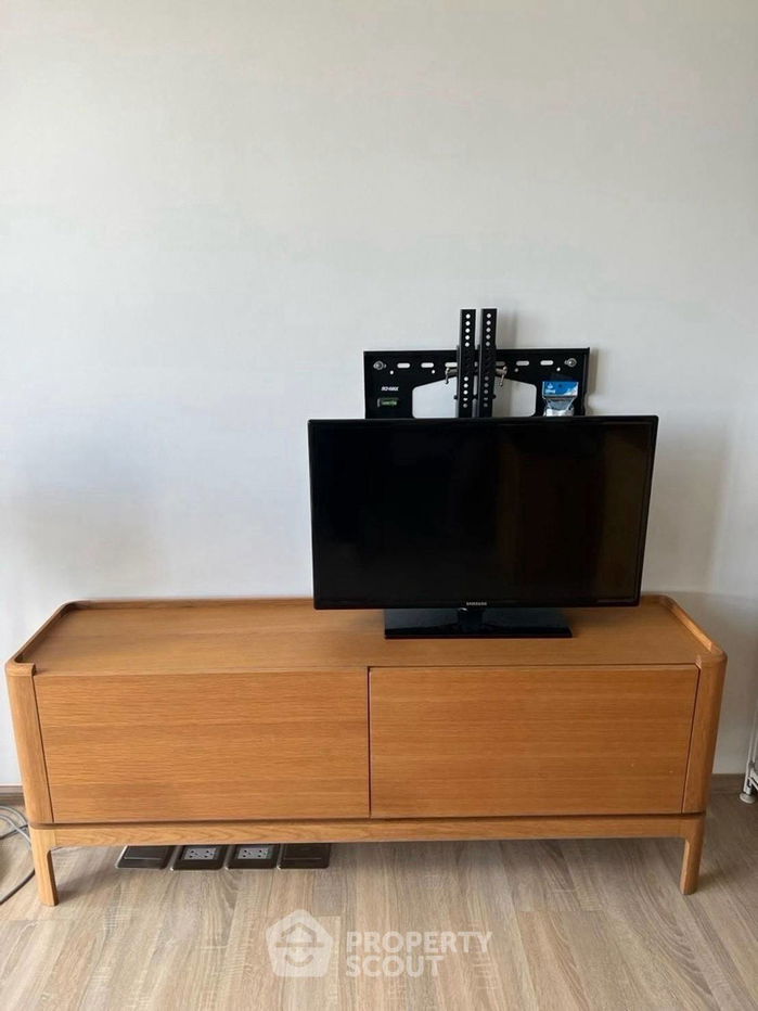 picture 1-BR Condo at Taka Haus Ekamai 12 near BTS Ekkamai (ID 2259773) - 3/11